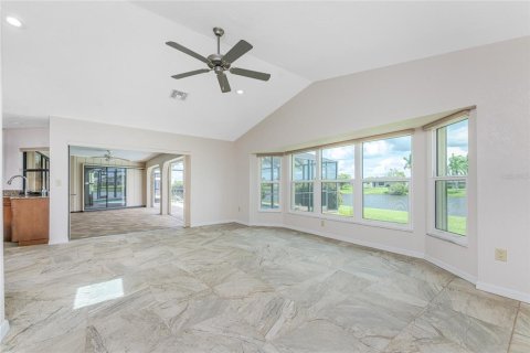 Villa ou maison à vendre à Punta Gorda, Floride: 3 chambres, 192.21 m2 № 1313450 - photo 21