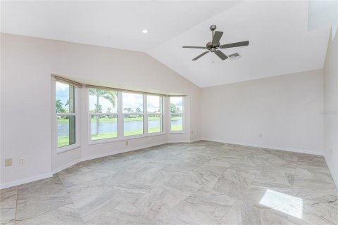 Villa ou maison à vendre à Punta Gorda, Floride: 3 chambres, 192.21 m2 № 1313450 - photo 19