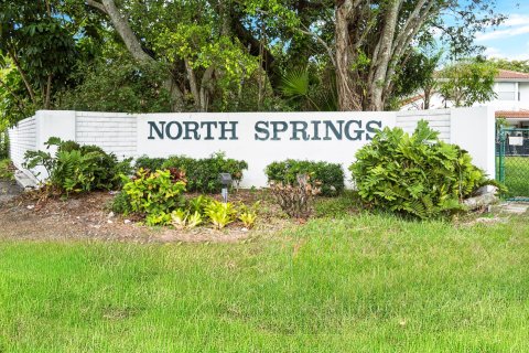 Villa ou maison à vendre à Coral Springs, Floride: 5 chambres, 248.79 m2 № 1230151 - photo 4