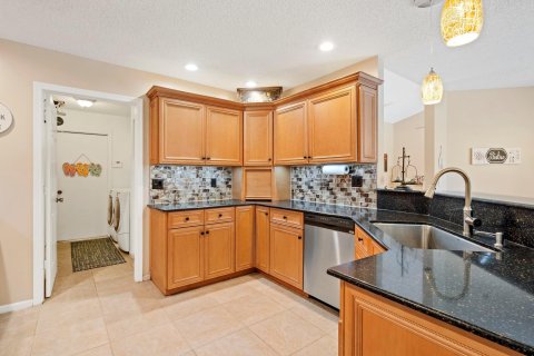 Casa en venta en Coral Springs, Florida, 5 dormitorios, 248.79 m2 № 1230151 - foto 18