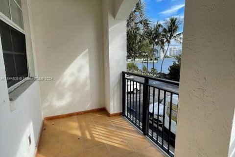 Copropriété à vendre à Aventura, Floride: 2 chambres, 95.13 m2 № 1327493 - photo 10