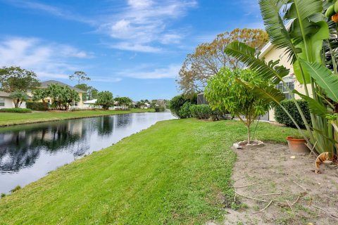 House in Palm City, Florida 3 bedrooms, 176.79 sq.m. № 968216 - photo 29