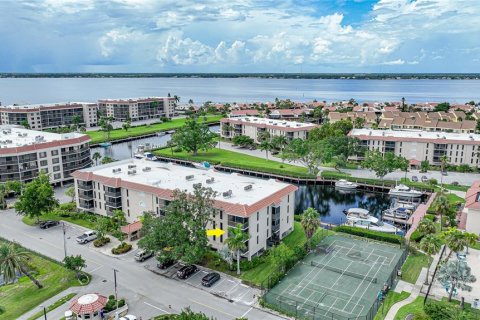 Copropriété à vendre à Punta Gorda, Floride: 3 chambres, 144 m2 № 1339701 - photo 1