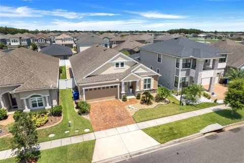 Villa ou maison à vendre à Kissimmee, Floride: 4 chambres, 223.71 m2 № 1339668 - photo 4