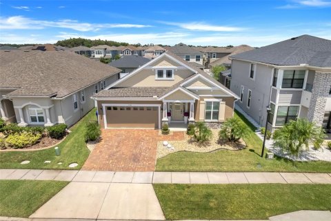 Villa ou maison à vendre à Kissimmee, Floride: 4 chambres, 223.71 m2 № 1339668 - photo 1