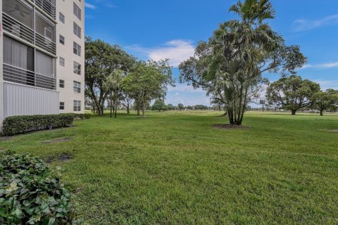 Condo in Pompano Beach, Florida, 2 bedrooms  № 945563 - photo 6