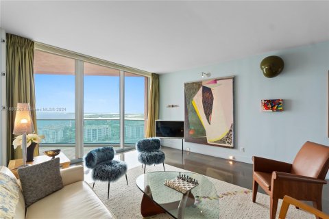 Condo in Miami Beach, Florida, 2 bedrooms  № 1409400 - photo 9