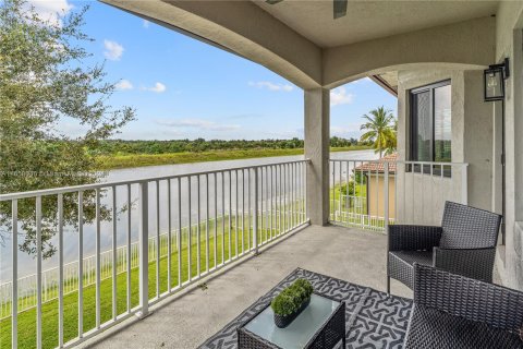 Casa en venta en Miramar, Florida, 4 dormitorios, 275.27 m2 № 1360528 - foto 24