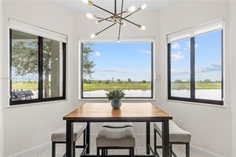 Casa en venta en Miramar, Florida, 4 dormitorios, 275.27 m2 № 1360528 - foto 15