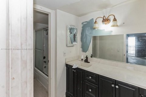 Condominio en venta en Lauderhill, Florida, 2 dormitorios, 114.27 m2 № 723984 - foto 22