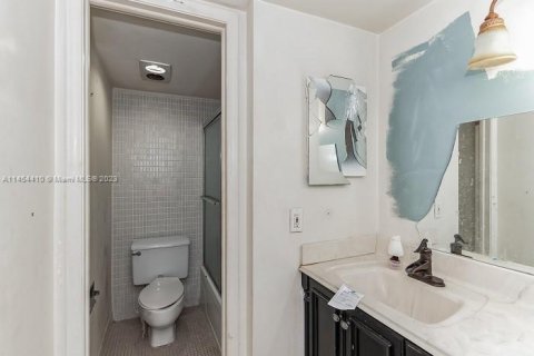 Condominio en venta en Lauderhill, Florida, 2 dormitorios, 114.27 m2 № 723984 - foto 23