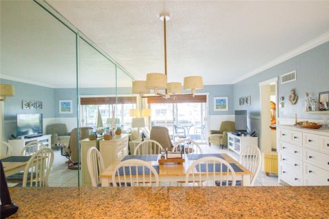 Copropriété à vendre à Pompano Beach, Floride: 2 chambres, 82.5 m2 № 1139351 - photo 15