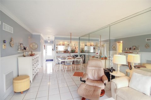 Copropriété à vendre à Pompano Beach, Floride: 2 chambres, 82.5 m2 № 1139351 - photo 21