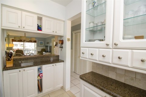 Condo in Pompano Beach, Florida, 2 bedrooms  № 1139351 - photo 18