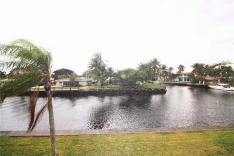 Copropriété à vendre à Pompano Beach, Floride: 2 chambres, 82.5 m2 № 1139351 - photo 2