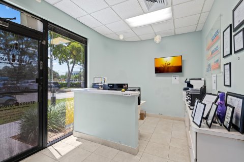 Commercial property in Fort Lauderdale, Florida № 1139310 - photo 15