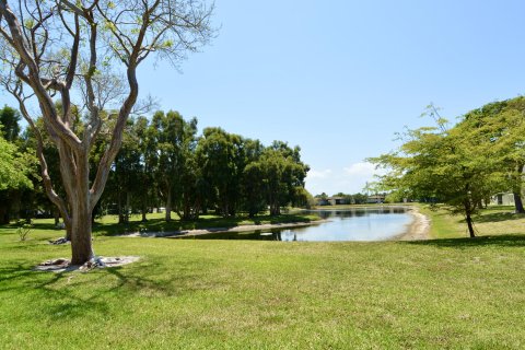 Copropriété à vendre à Delray Beach, Floride: 2 chambres, 125.23 m2 № 1210151 - photo 2