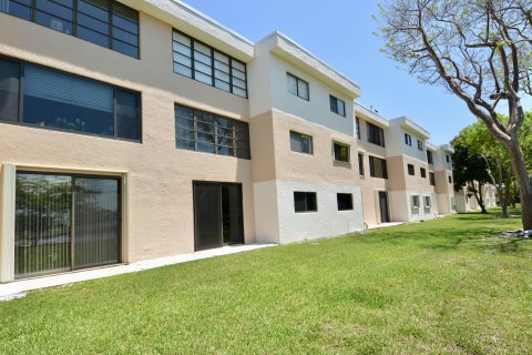 Copropriété à vendre à Delray Beach, Floride: 2 chambres, 125.23 m2 № 1210151 - photo 4