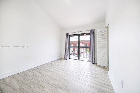 Townhouse in Miami, Florida 1 bedroom, 62.15 sq.m. № 1404200 - photo 5