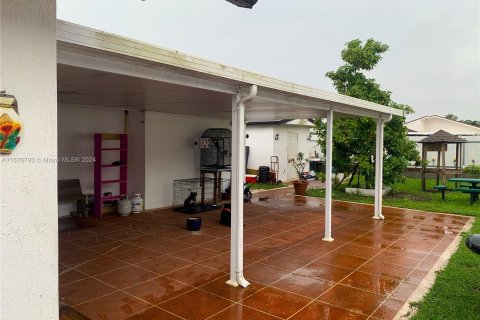 Casa en venta en Miami, Florida, 4 dormitorios, 166.57 m2 № 1404201 - foto 14