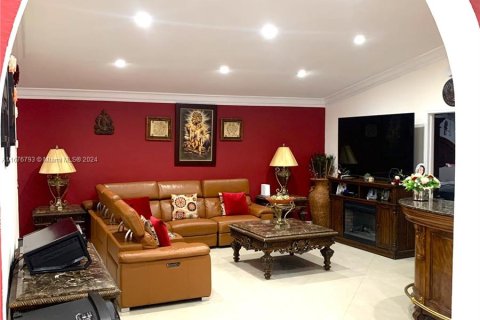 Casa en venta en Miami, Florida, 4 dormitorios, 166.57 m2 № 1404201 - foto 5