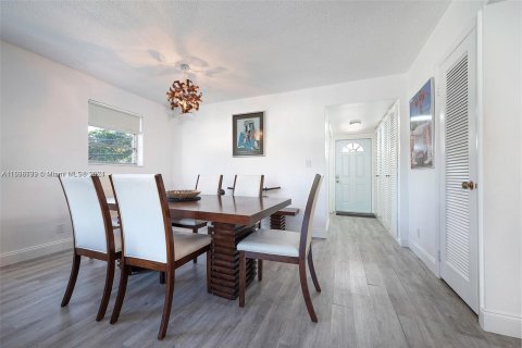 Condo in Boca Raton, Florida, 2 bedrooms  № 1310713 - photo 10