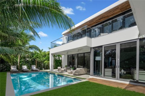 Casa en venta en Miami Beach, Florida, 5 dormitorios, 343.09 m2 № 1310669 - foto 25