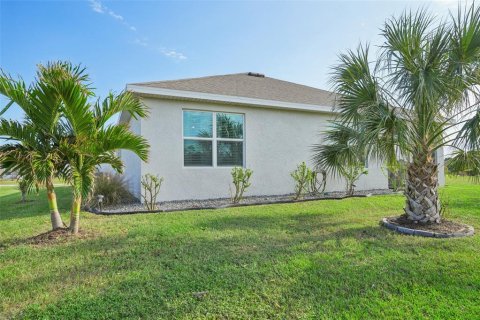 House in Punta Gorda, Florida 4 bedrooms, 169.83 sq.m. № 1425472 - photo 27