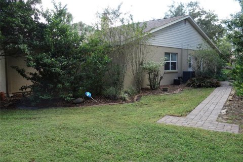 House in Tampa, Florida 3 bedrooms, 186.27 sq.m. № 1318341 - photo 9