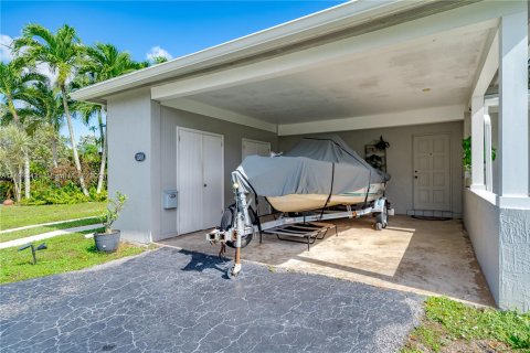 Casa en venta en Plantation, Florida, 3 dormitorios, 219.06 m2 № 866213 - foto 7