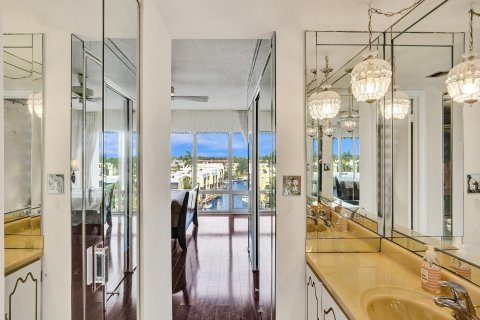 Copropriété à vendre à Pompano Beach, Floride: 2 chambres, 112.41 m2 № 1081429 - photo 22