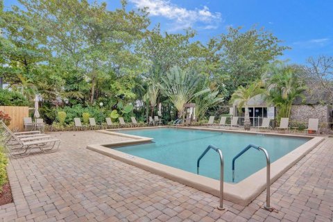 Copropriété à vendre à Pompano Beach, Floride: 2 chambres, 112.41 m2 № 1081429 - photo 12