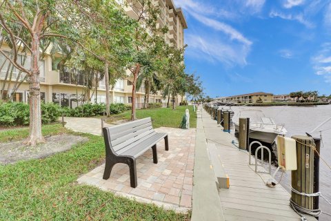 Copropriété à vendre à Pompano Beach, Floride: 2 chambres, 112.41 m2 № 1081429 - photo 10