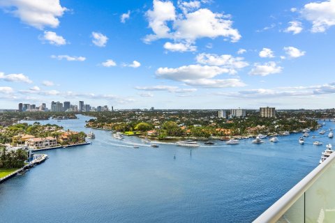 Condo in Fort Lauderdale, Florida, 3 bedrooms  № 1081428 - photo 18