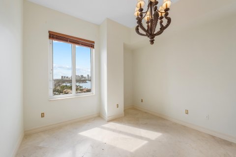 Condo in Fort Lauderdale, Florida, 3 bedrooms  № 1081428 - photo 13