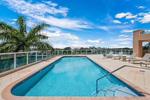 Condo in Fort Lauderdale, Florida, 3 bedrooms  № 1081428 - photo 21