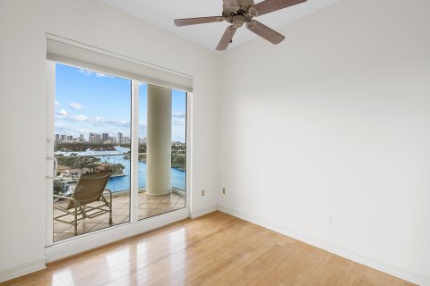 Condo in Fort Lauderdale, Florida, 3 bedrooms  № 1081428 - photo 10