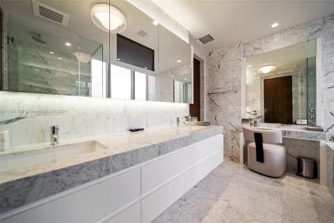 Condominio en venta en Bal Harbour, Florida, 3 dormitorios, 278.99 m2 № 1419837 - foto 29