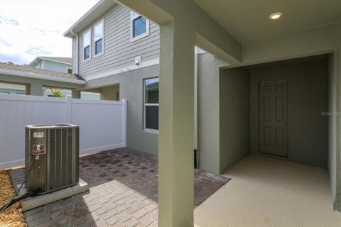 Townhouse in DeBary, Florida 3 bedrooms, 160.63 sq.m. № 743442 - photo 25