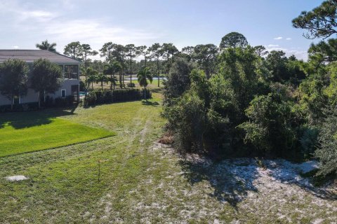 House in Hobe Sound, Florida 5 bedrooms, 413.51 sq.m. № 747108 - photo 7