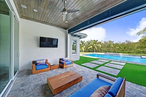 Villa ou maison à vendre à Hobe Sound, Floride: 5 chambres, 413.51 m2 № 747108 - photo 5