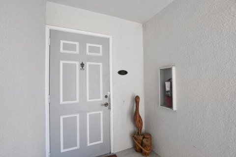 Condo in Riviera Beach, Florida, 3 bedrooms  № 1228553 - photo 16