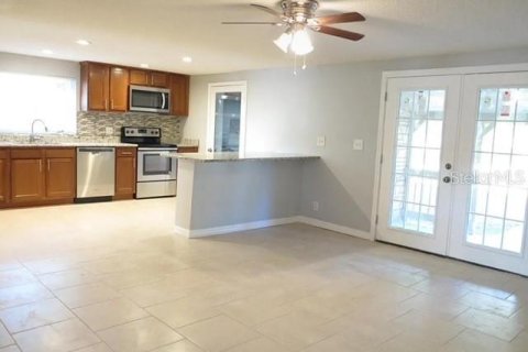 House in Jacksonville, Florida 4 bedrooms, 166.57 sq.m. № 1354271 - photo 2