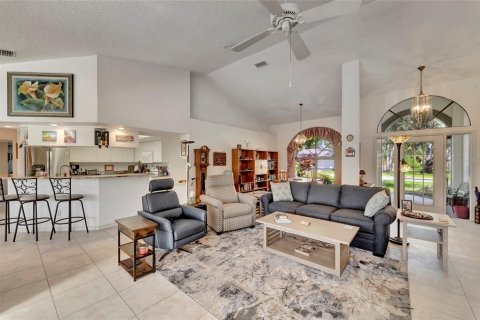 Villa ou maison à vendre à Punta Gorda, Floride: 3 chambres, 209.22 m2 № 763573 - photo 4