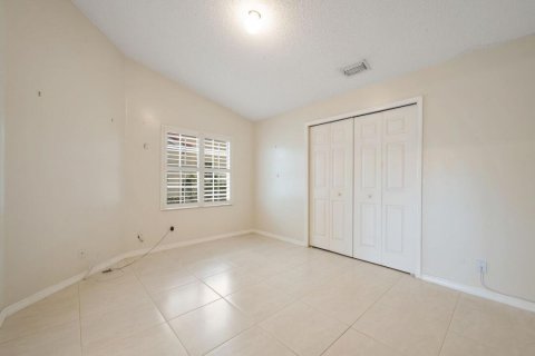 Townhouse in Delray Beach, Florida 3 bedrooms, 136.19 sq.m. № 913852 - photo 14