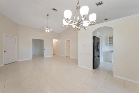 Townhouse in Delray Beach, Florida 3 bedrooms, 136.19 sq.m. № 913852 - photo 19
