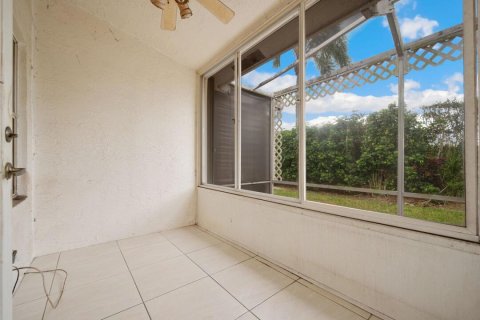 Townhouse in Delray Beach, Florida 3 bedrooms, 136.19 sq.m. № 913852 - photo 8
