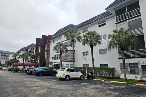 Condominio en venta en Lauderhill, Florida, 1 dormitorio, 89.09 m2 № 959235 - foto 11