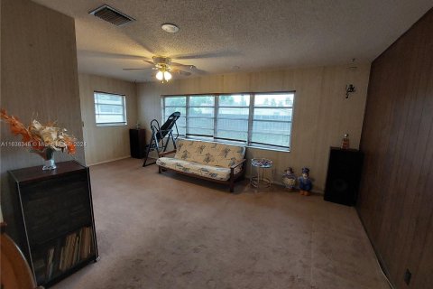 Casa en venta en Pembroke Pines, Florida, 3 dormitorios, 157.93 m2 № 1310795 - foto 22