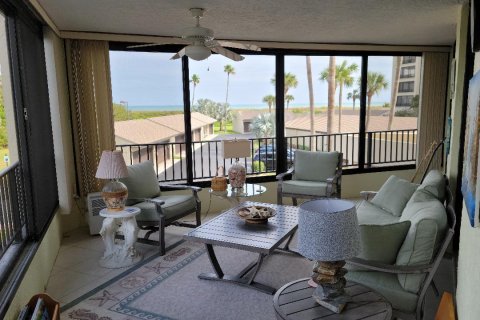 Condo in Hutchinson Island South, Florida, 3 bedrooms  № 991881 - photo 11